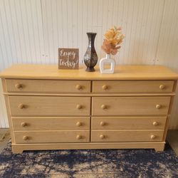 BEAUTIFUL DRESSER