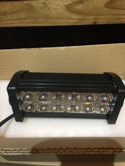 BRAND NEW- 8" LED Off Road Light Bar-1000 lumens!!!