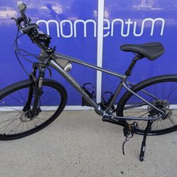 GIANT ROAM  2 Hybrid gravel-dventure Bike, Medium Frame