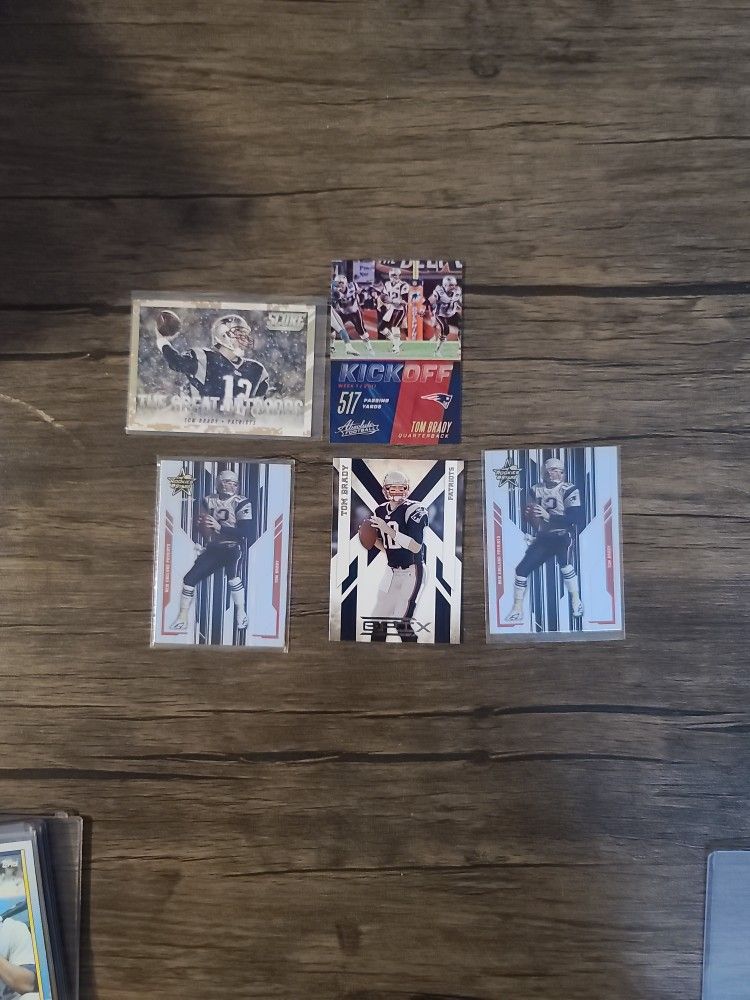 Tom BRADY ASSORTED CARDS (5)