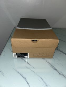 LeBron 18 Diana Taurasi GOAT La Cabra