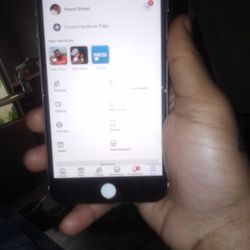 Iphone 7 Plus New Comes With Charger 