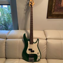 Peavey Forum Plus Bass