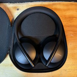 Bose 700 Headphones
