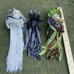 3 HANGING ORNAMENTS
