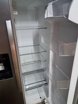 NEW WHIRLPOOL REFRIGERATOR