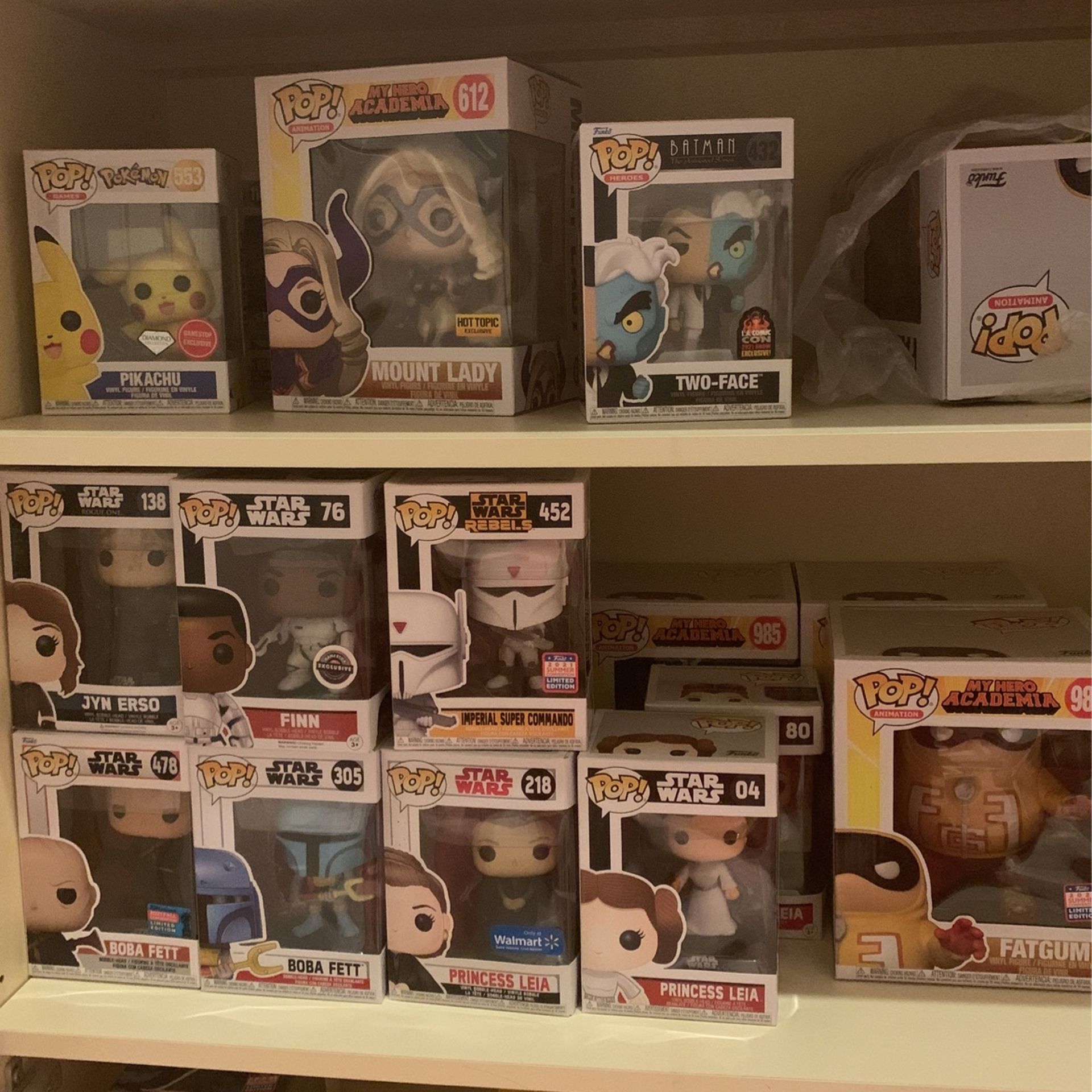 COMICS, TOYS, FUNKOS!!