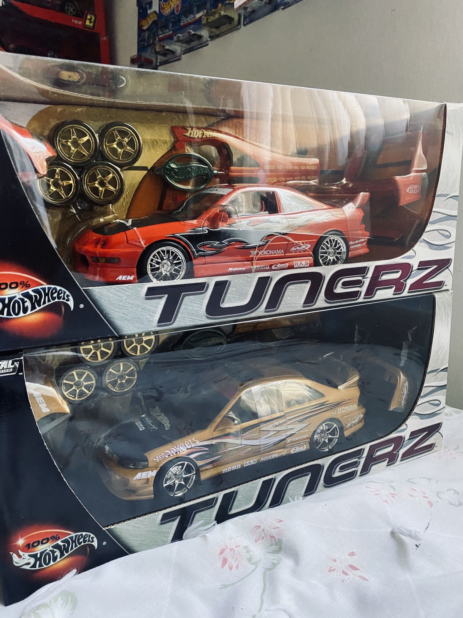 Hot Wheels Tunerz Honda Civic Si and Acura Integra Models