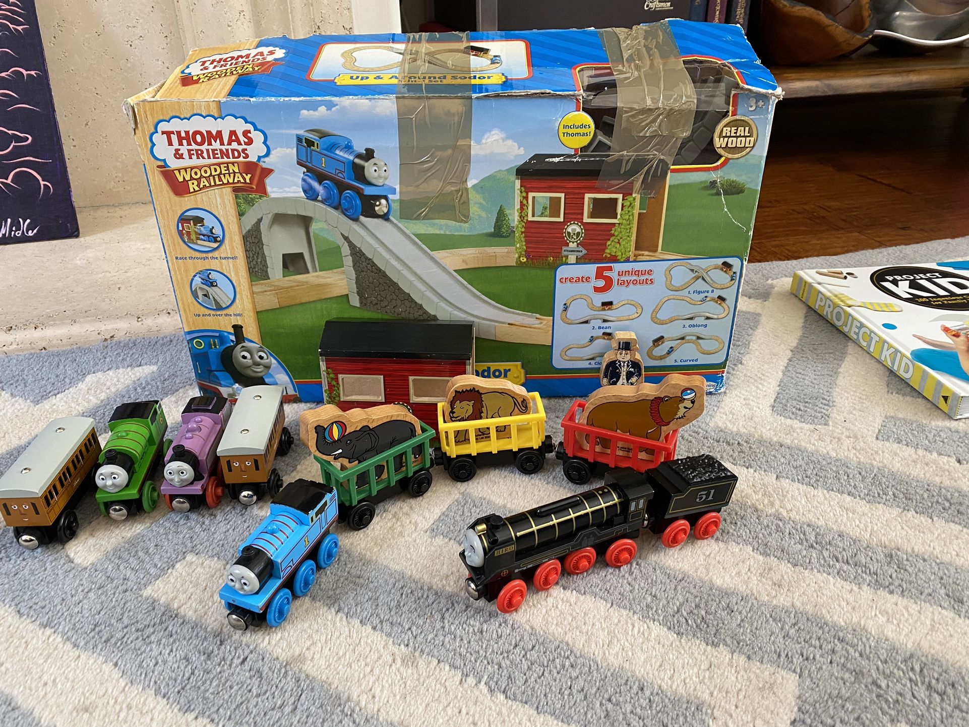 Thomas & Friends Up & Around Sodor Set  + Trains