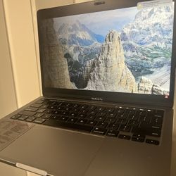MacBook Pro 13” M2 (2022) – Excellent Condition