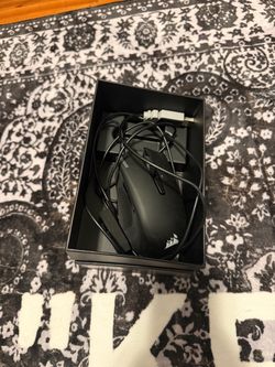 Corsair Harpoon RGB gaming mouse