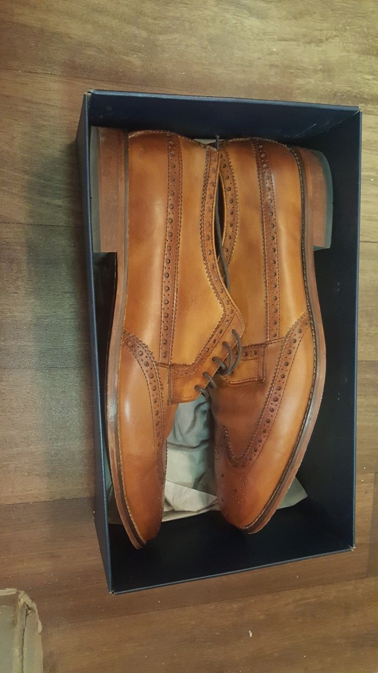 Cole Haan Tan Wingtip Dress Shoes (sz Lightly worn