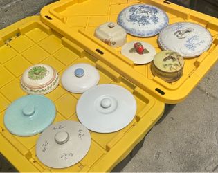 Cookie jar, chamber pot and butter lids