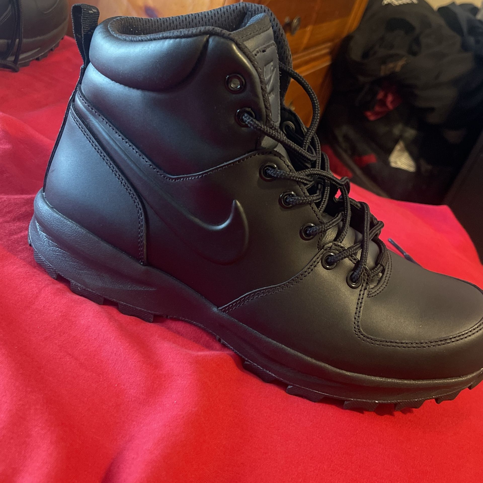 Nike Men’s Boots for Sale in Imperial, CA OfferUp