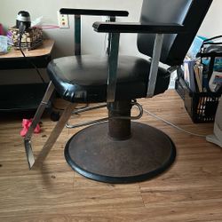 Salon Equipment 