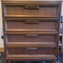Vitamin MCM Bassett Furniture 4 Drawer Dresser