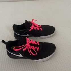 Nike volleyball shoes