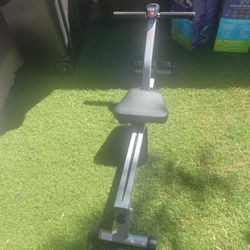 Sunny Healtj & Fitness Rowing Machine