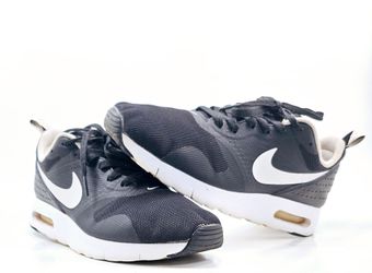Nike Air Max Tavas Black & White Unisex Youth Size 6.5 (814443-001)