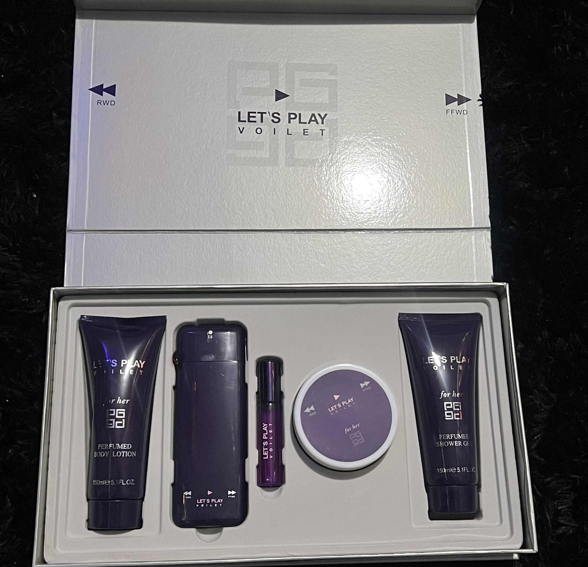 Perfume Set New Never Use 