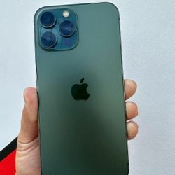 iPhone 13 pro max 128GB Unlocked 