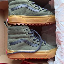 NEW Vans Sk8-Hi MTE KIDS Size: 1  Waterproof Grape Leaf Green Hiking Shoes Boot 