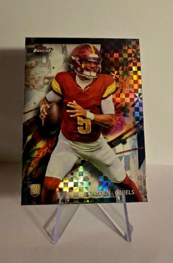 2024 Finest #67 Jayden Daniels Checkerboard Refractor