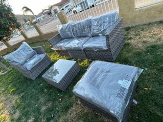 Patio furniture set outdoor new in the box