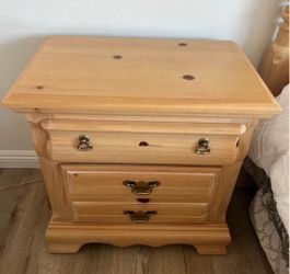 Night stand