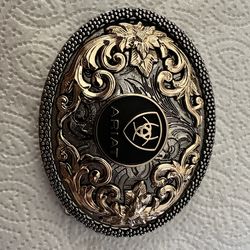 Hebilla en la marca Ariat/exelente calidad