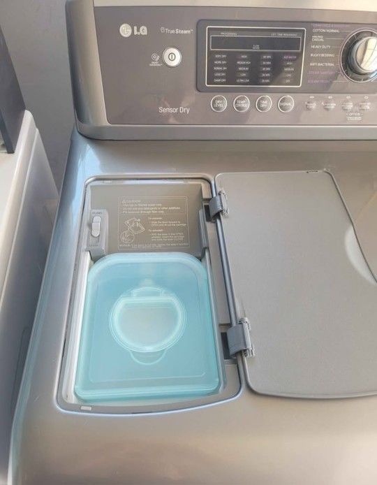 Dryer Electric LG With WARRANTY