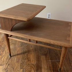 Mid-Century Modern Lane Acclaim Walnut Dovetail Tiered Side Table