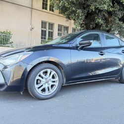 2017 Toyota Yaris iA