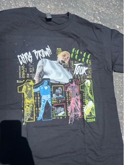 Chris Brown concert T-shirts many sizes original Gilden