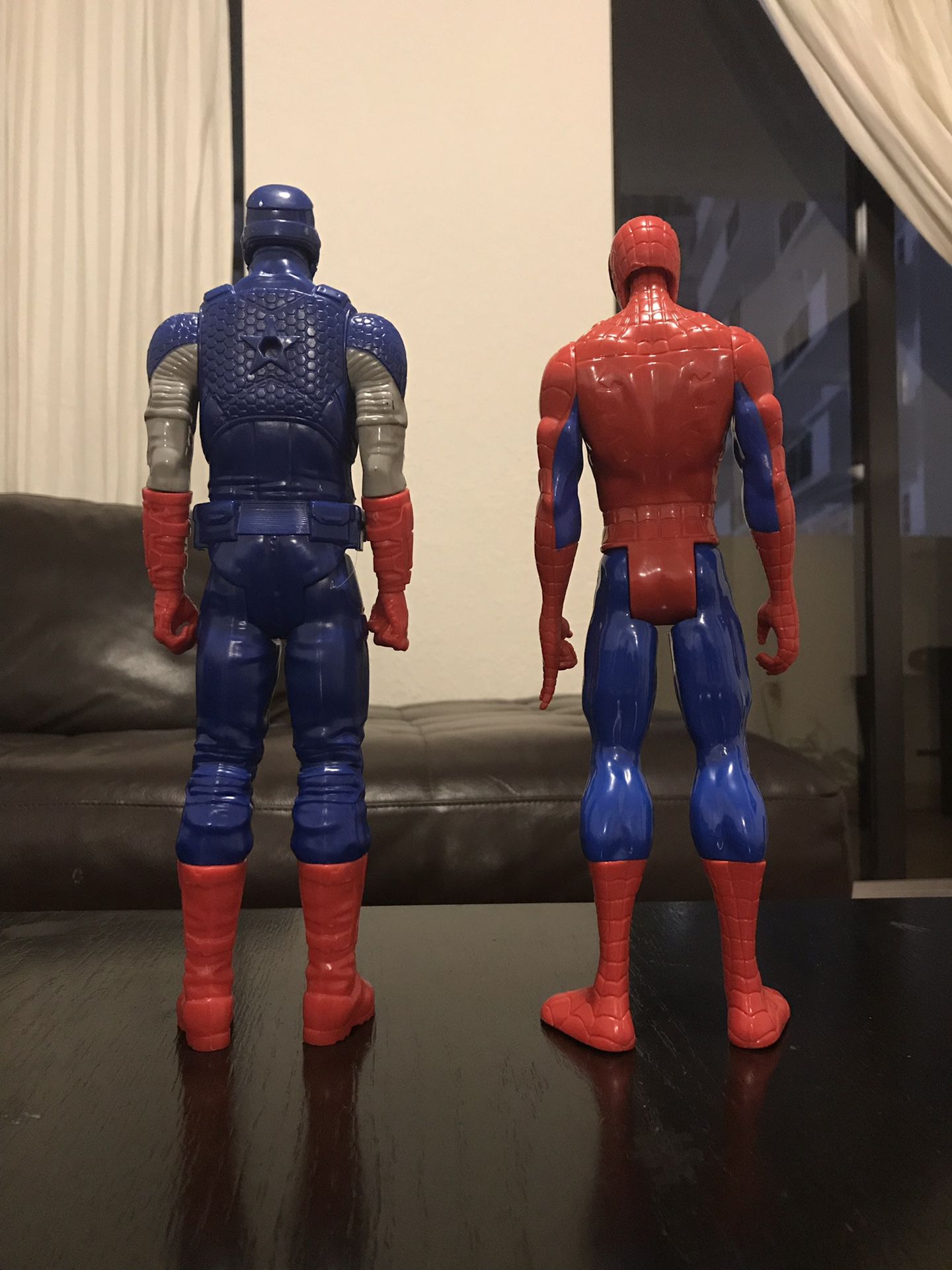 Spiderman and Captain America (MARVEL)