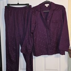 Beautiful Purple Woman Pajamas Size Small 