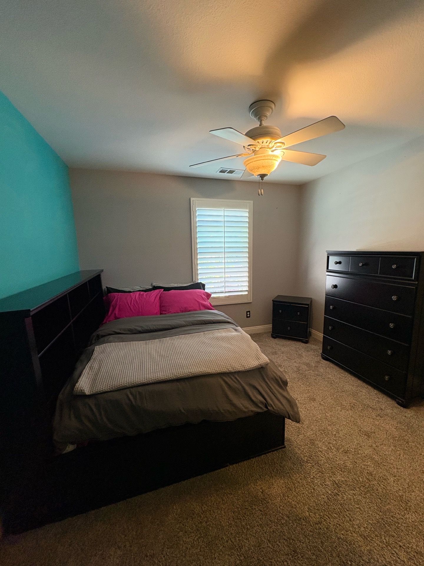 Black bedroom furniture. Full size