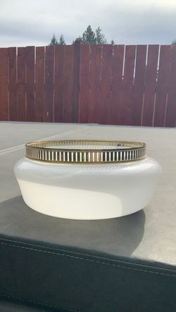 FREE CEILING LIGHT