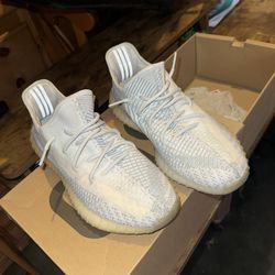 cloud white non reflective size 10