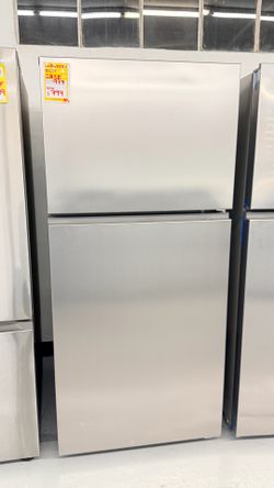 New Whirlpool Refrigerator 18 Cu Ft