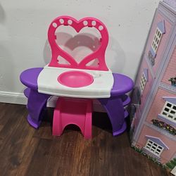 Vanity Table And Chair 