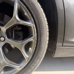 2017 Chrysler Rims See Description