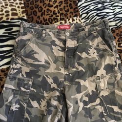 Supreme Men’s Cargo Shorts 