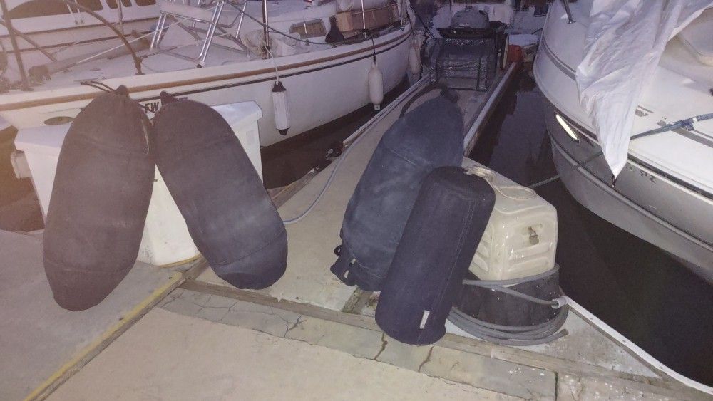 3 Large Polyform Fenders And 1 TaylorMade With Covers