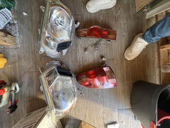 Toyota Tacoma Head Lights 