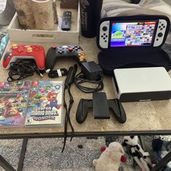 Nintendo Switch Oled + Games/Accessories
