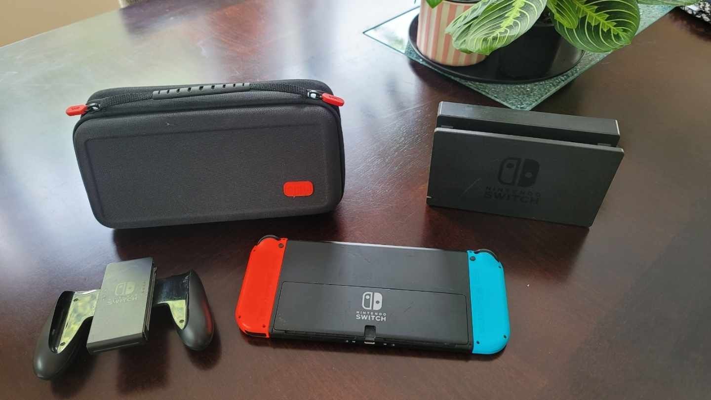 Nintendo Switch OLED