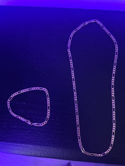 Gold chain and bracelet (read description)