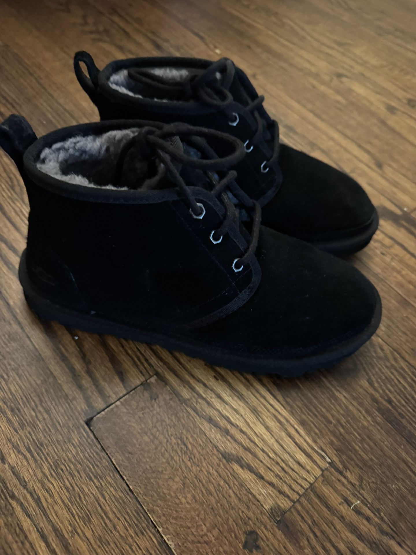 Like New!!! UGG Neumel Chukka Boots Men’s