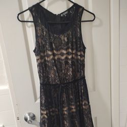Dinner/Cocktail/Party  Dress!   Great Condition Barely Worn!  
